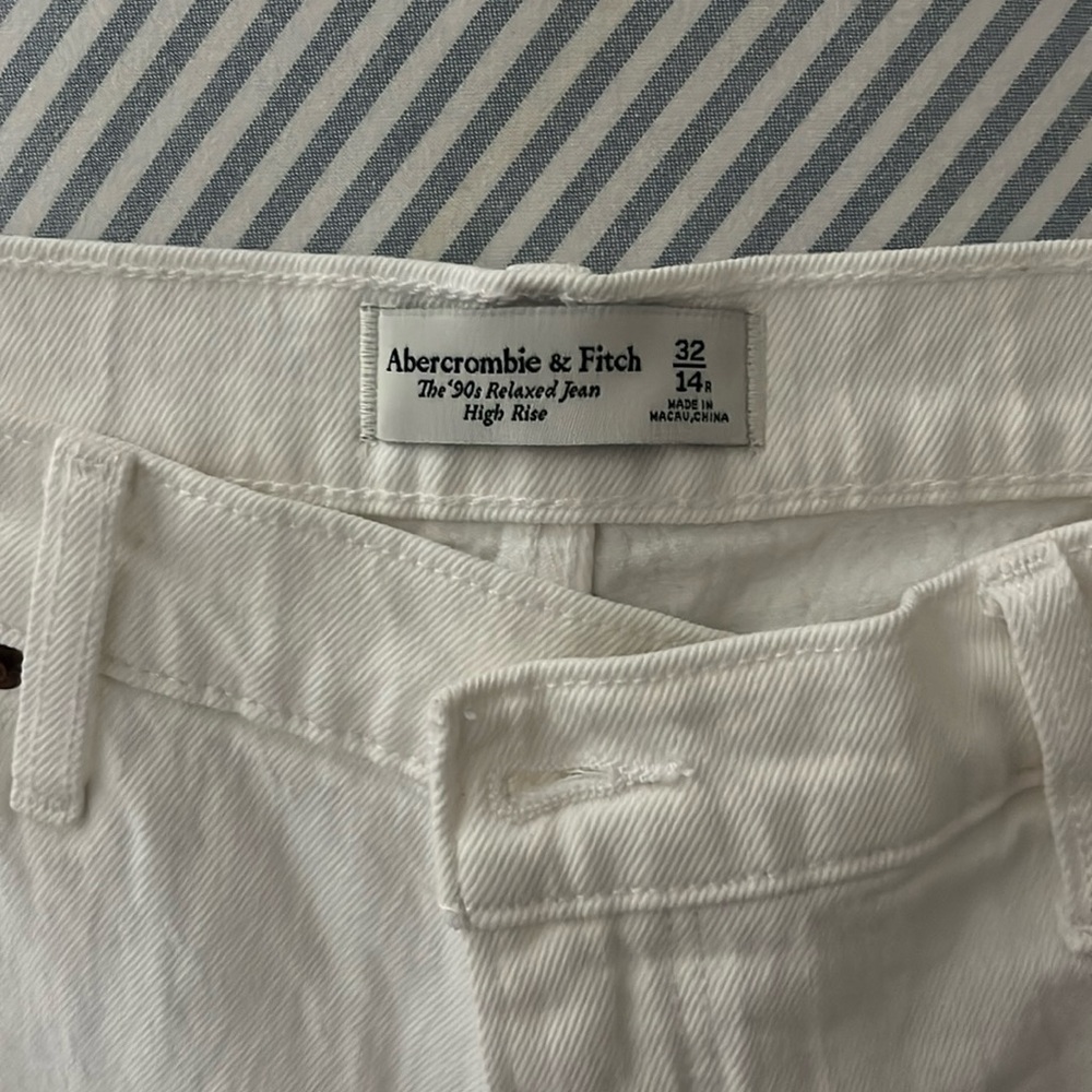 ABERCROMBIE & FITCH 90’S RELAXED JEAN